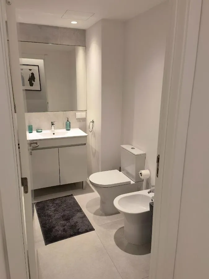 Διαμέρισμα 211 Apartamento Moderno Com Vista Para A Piscina No Centro Da Cidade Αλμπουφέιρα