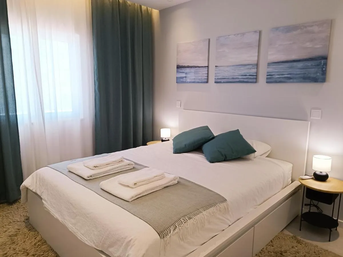 211 Apartamento Moderno Com Vista Para A Piscina No Centro Da Cidade Albufeira Apartment