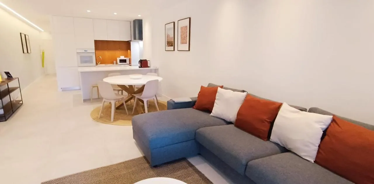211 Apartamento Moderno Com Vista Para A Piscina No Centro Da Cidade Albufeira 0*,