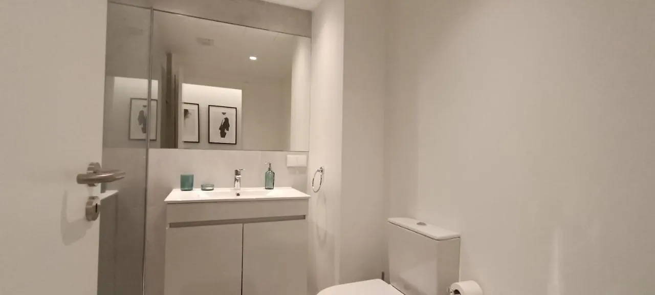 211 Apartamento Moderno Com Vista Para A Piscina No Centro Da Cidade Albufeira Portugal