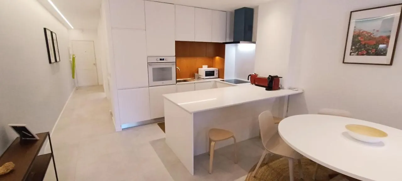 211 Apartamento Moderno Com Vista Para A Piscina No Centro Da Cidade Albufeira