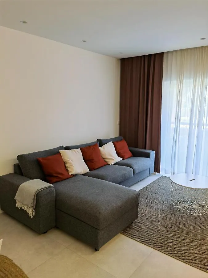 211 Apartamento Moderno Com Vista Para A Piscina No Centro Da Cidade Albufeira Apartment
