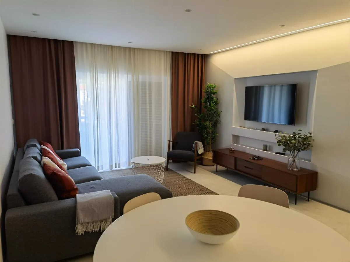 211 Apartamento Moderno Com Vista Para A Piscina No Centro Da Cidade Albufeira