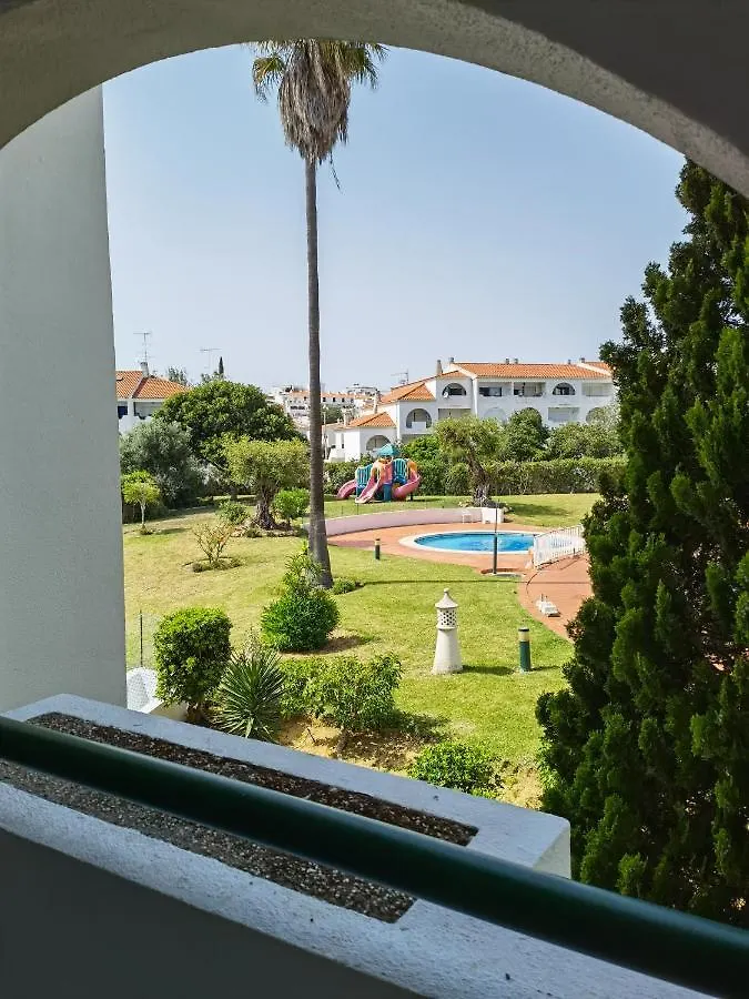 Apartment 211 Apartamento Moderno Com Vista Para A Piscina No Centro Da Cidade Albufeira