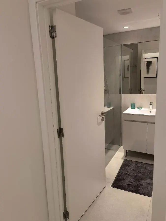 211 Apartamento Moderno Com Vista Para A Piscina No Centro Da Cidade Albufeira Apartment