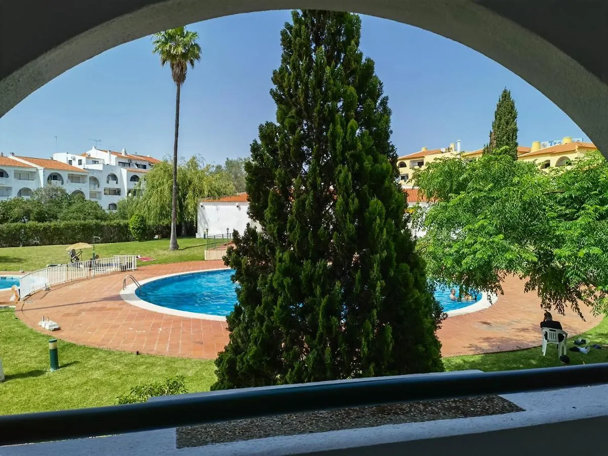 Apartment 211 Apartamento Moderno Com Vista Para A Piscina No Centro Da Cidade Albufeira