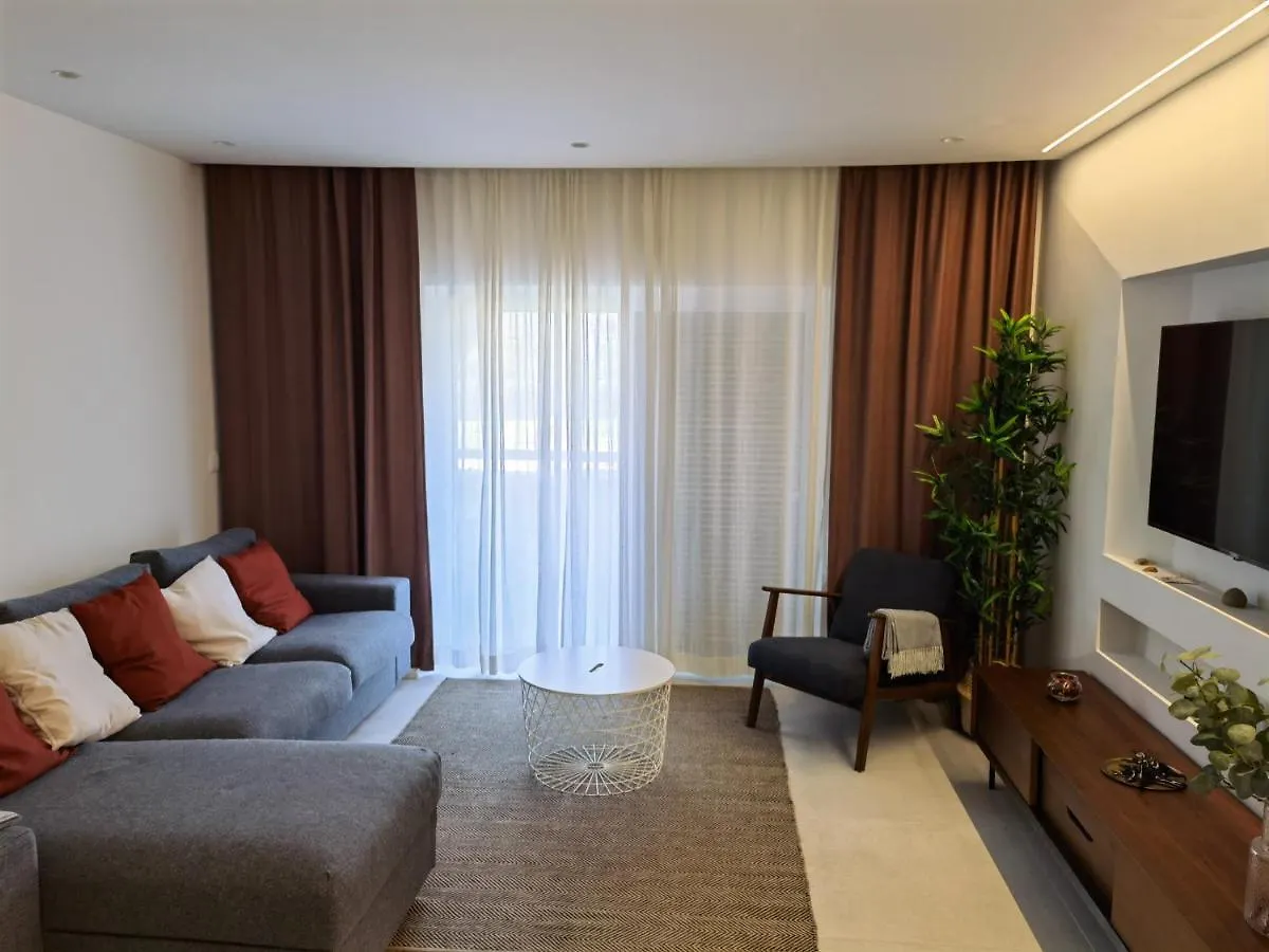 211 Apartamento Moderno Com Vista Para A Piscina No Centro Da Cidade Albufeira 0*,  Portugal